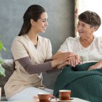 patient talking to a nurse.jpg.crdownload